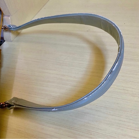 Vintage Floral Needlepoint Hand Purse - Picture 7 of 10